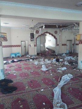 مهاجم انتحاري يستهدف المصلين بمسجد في باكستان 