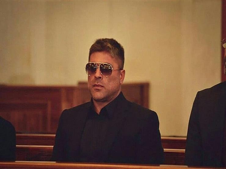 نجوم الفن في عزاء سيمون اسمر