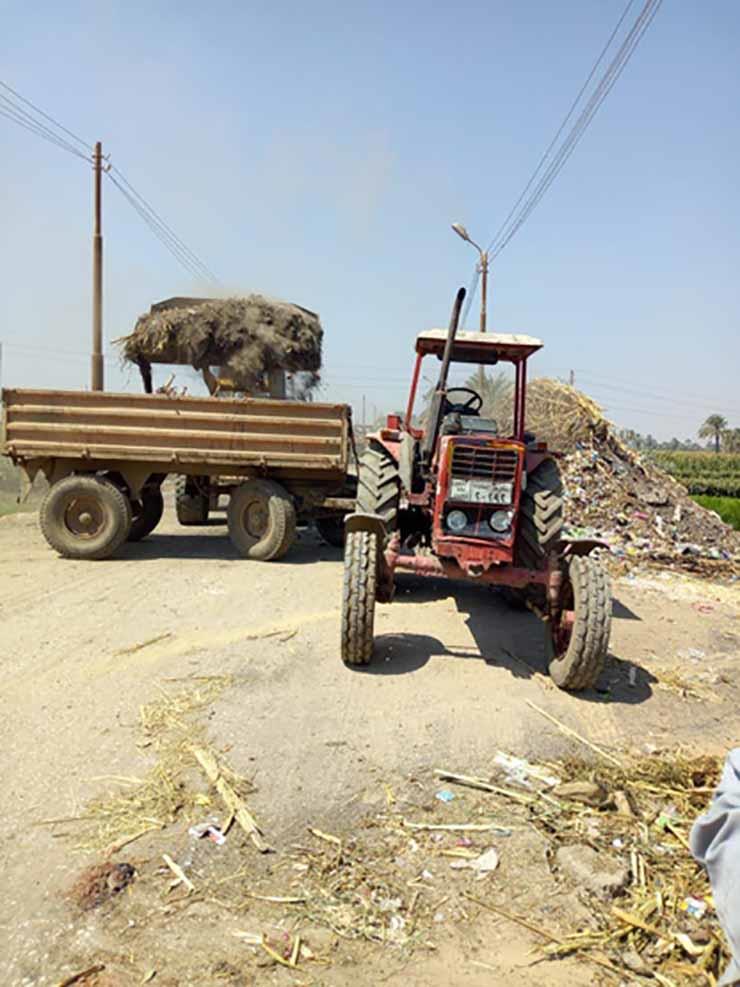 رفع 350 طن قمامة ومخلفات صلبة من أحياء وقرى ملوي بالمنيا (1)