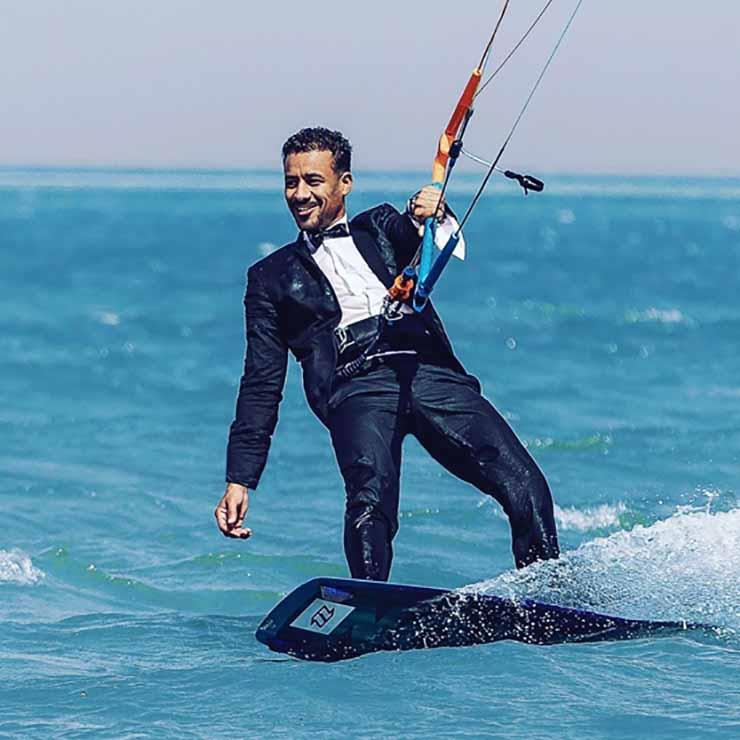 adawoodofficial_68821013_239019417014388_1422966455083418086_n