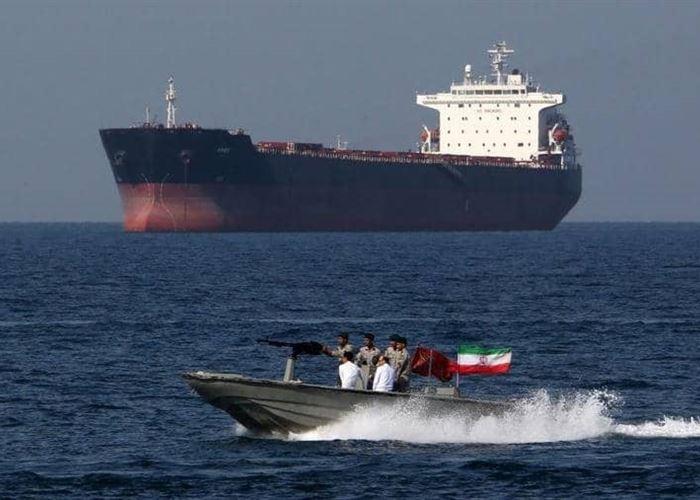 إيران تحتجز سفينة أجنبية - ارشيفية