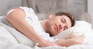 خطر داهم.. دراسة تكشف ما يحدث لجسمك عند "النوم الز