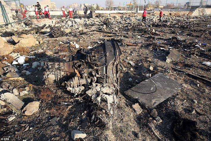 إيران تصر على وجود خلل فني في حادث تحطم الطائرة ال
