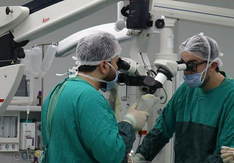 أول جراحة ميكروسكوبية في بورسعيد