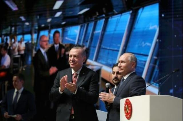 الرئيسان الروسي فلاديمير بوتين والتركي رجب طيب ارد