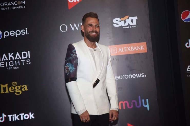 نيكولا معوض