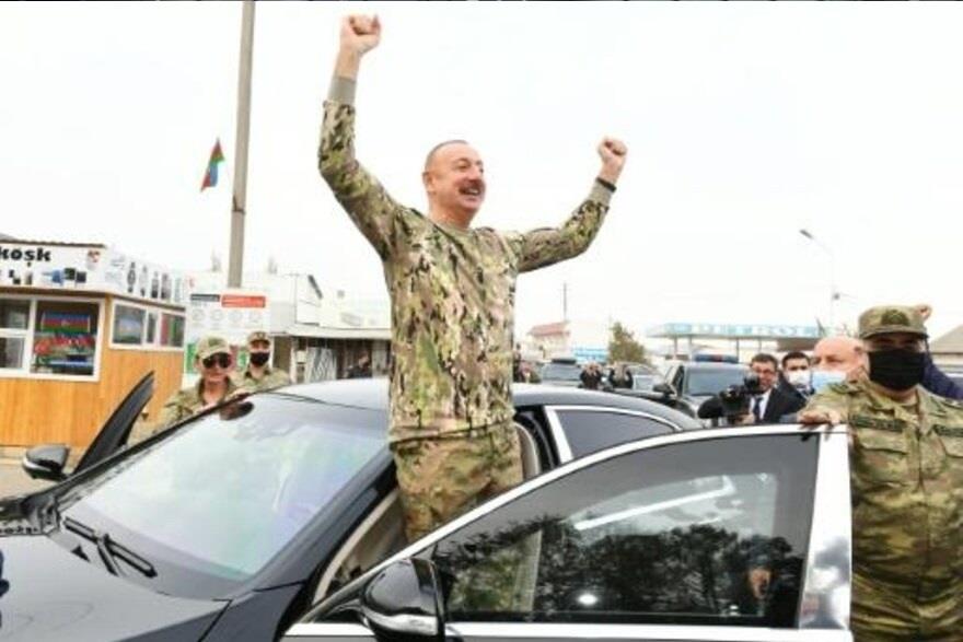 الرئيس الأذربيجاني خلال زيارة في 17 نوفمبر