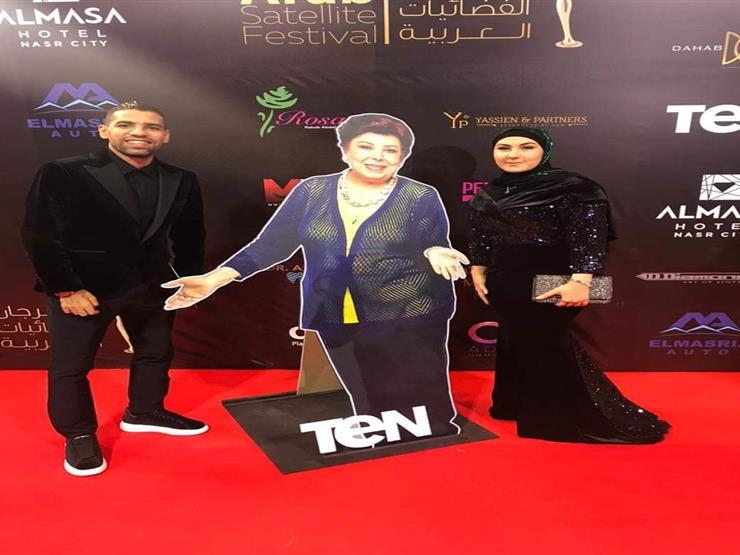 مؤمن زكريا وزوجته في مهرجان الفضائيات العربية