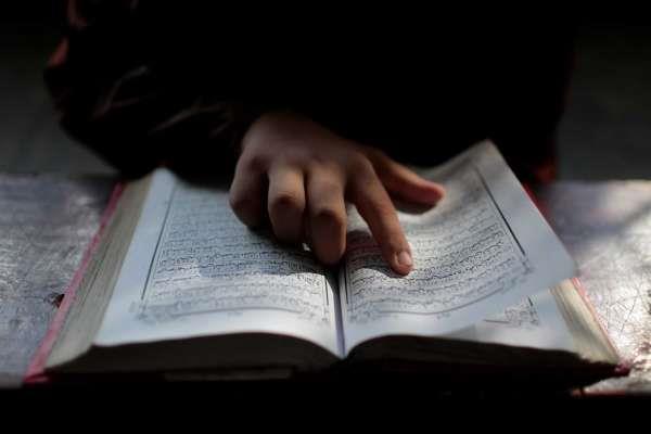 حفظ القرآن دون فهمه لا يحقق مراد الله