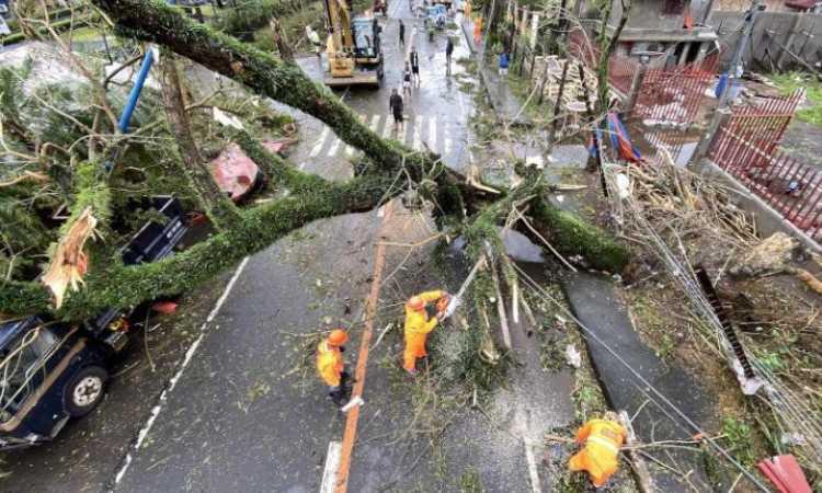  إعصار قوي شمال شرق الفلبين