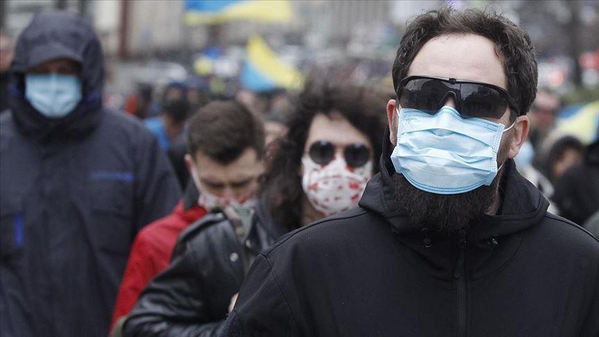 أوكرانيا تسجل 655 إصابة جديدة 
