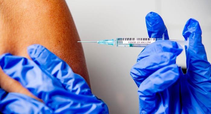 المزيد من اللقاحات يساعد في القضاء على الوباء
