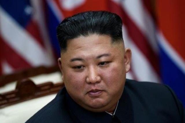 الزعيم الكوري الشمالي كيم جونغ اون قبيل لقاء مع ال