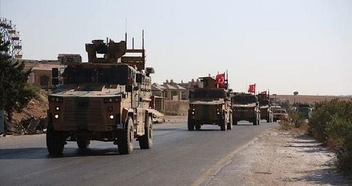 رتل عسكري تركي يصل إلى جبهة في شمال الرقة
