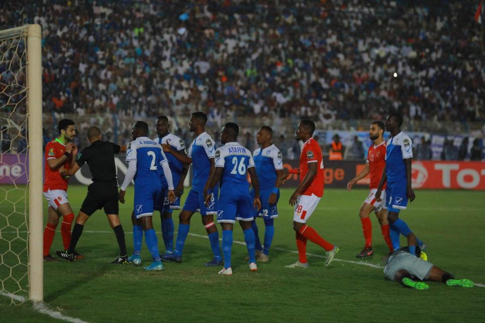 جانب من مباراة الهلال والأهلي