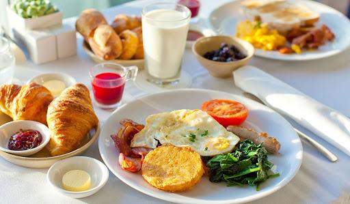 وجبة الإفطار تساعدك على إنقاص الوزن