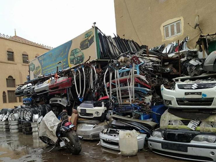 تحذير أصحاب قطع غيار السيارات المستعملة في بورسعيد