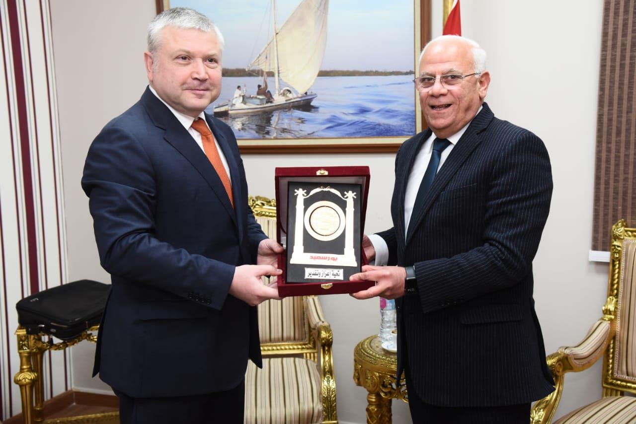 محافظ بورسعيد يستقبل سفير أرمينيا بالقاهرة 