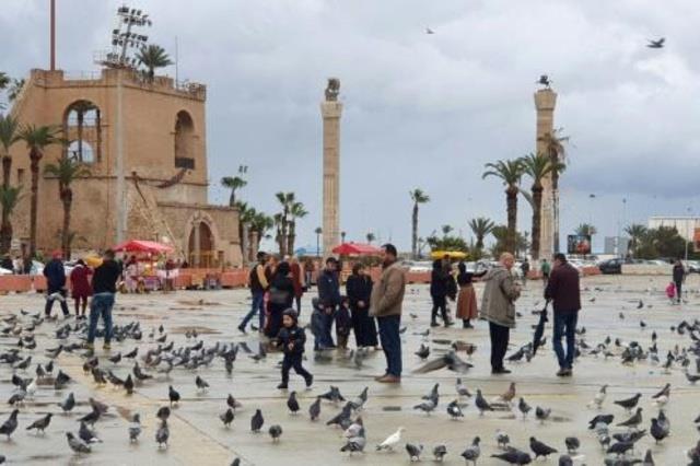 ليبيون في العاصمة طرابلس في 10 آذارمارس 2020.