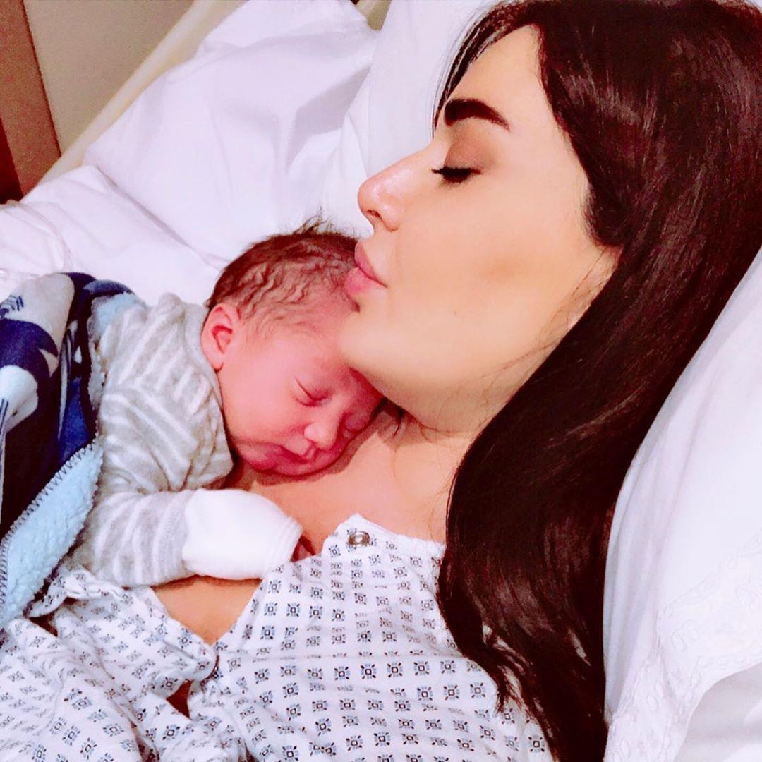 سيرين عبدالنور ونجلها (1)