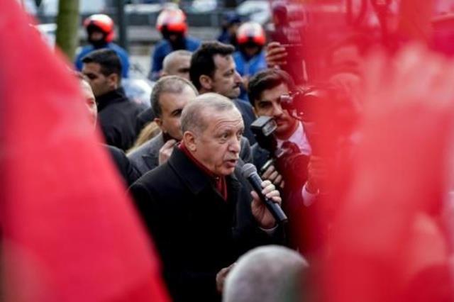 الرئيس التركي رجب طيب إردوغان لدى وصوله إلى مقر ال