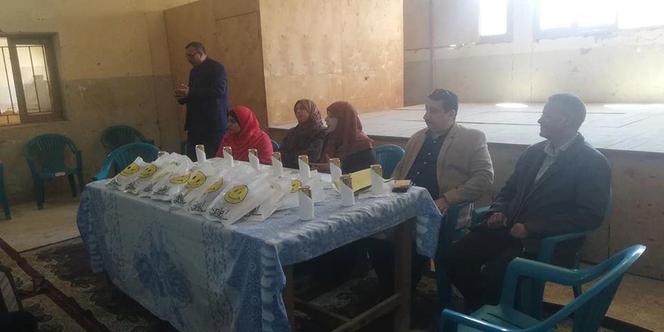 جانب من الندوة (1)