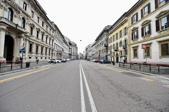 احد شوارع إيطاليا خالية من المارة