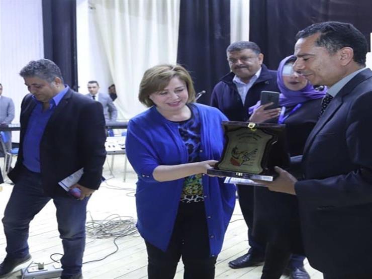 جامعة جنوب الوادي تكرم غلهام شاهين