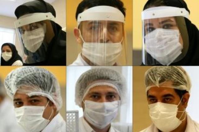 خبراء طبيون إيرانيون في 11 نيسانابريل 2020
