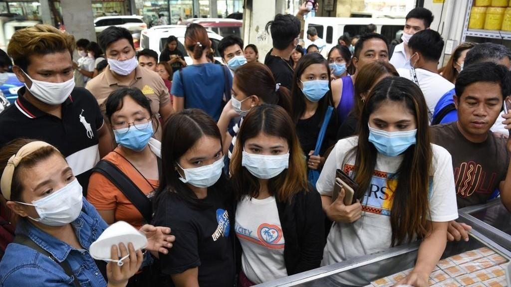 الفلبين تهدد بفرض قوانين عرفية علي المواطنين