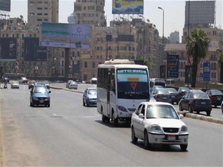 انتظام حركة السيارات بمحاور وميادين القاهرة والجيز