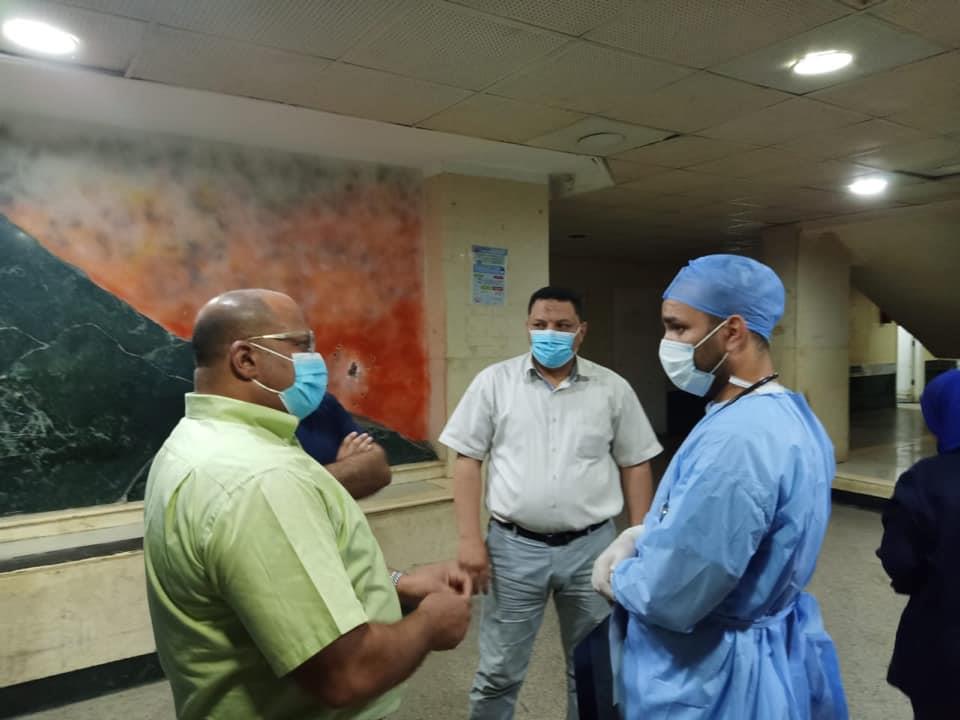 مدير الصحة يتابع تجهيز مبني العزل في المستشفى