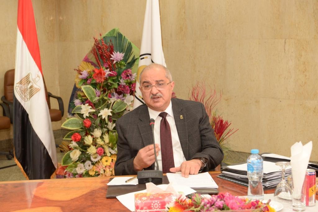 الدكتورطارق الجمال رئيس جامعة أسيوط