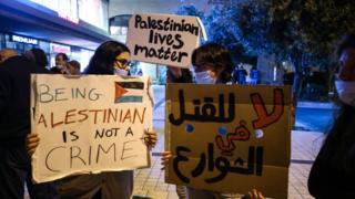 نظم إسرائيليون مظاهرات احتجاجا على مقتل إياد الحلا