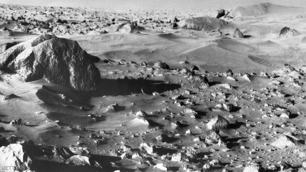 علماء يرصدون آثار أنهار على المريخ