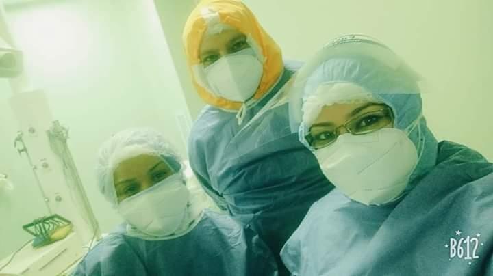 الممرضات اللاتي شاركت في العملية