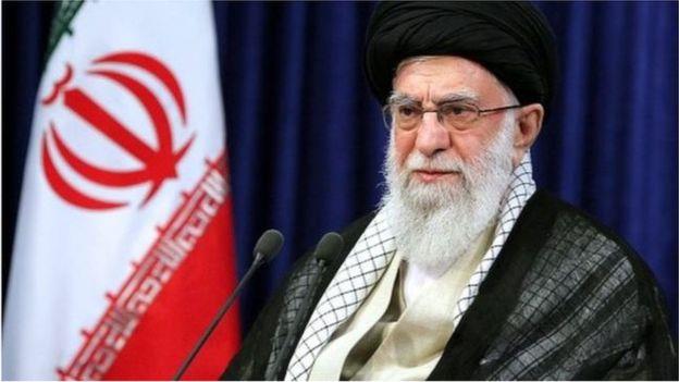 الزعيم الإيراني الأعلى علي خامنئي يقول إن إيران عل