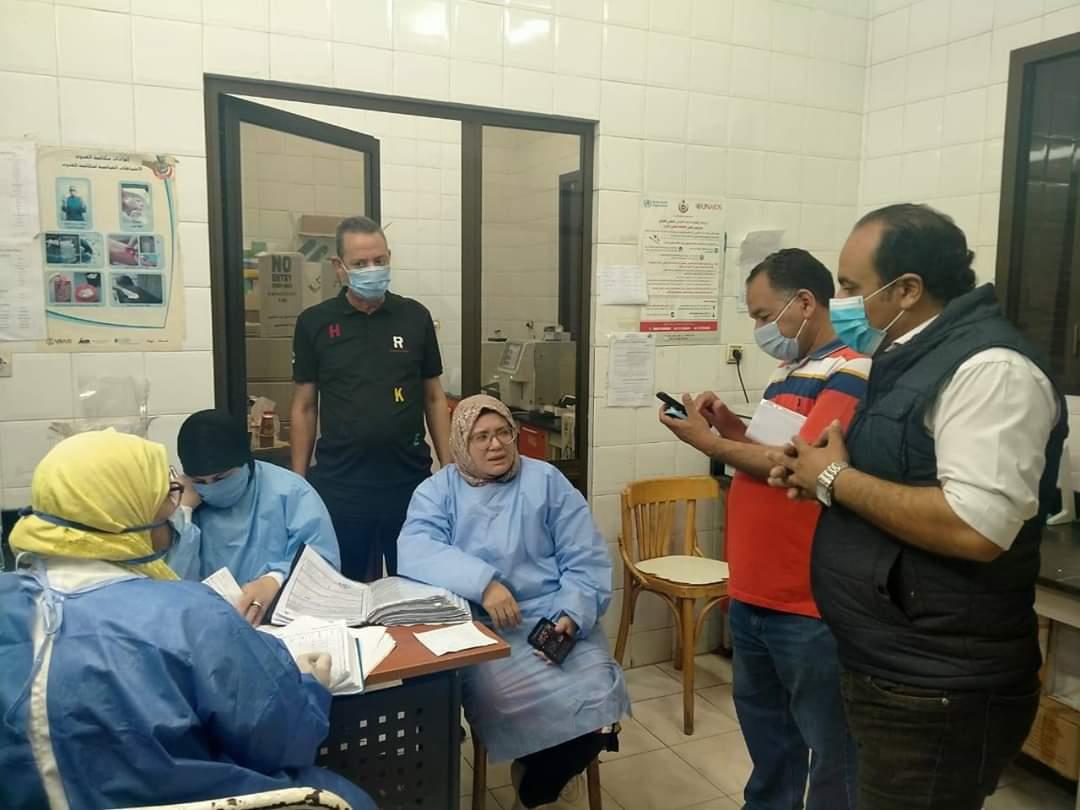 مدير صحة بورسعيد خلال تفقده مستشفى الحميات