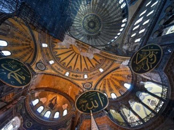 قبة كنيسة آيا صوفيا السابقة في اسطنبول 