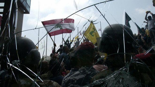 مقاومة حزب الله لاسرائيل، التي تحتل أراض لبنانية و