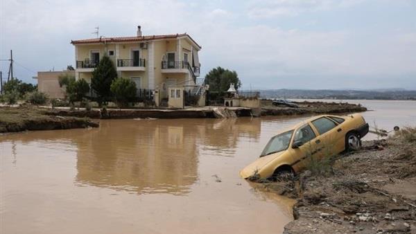 فيضانات جزيرة إيفيا