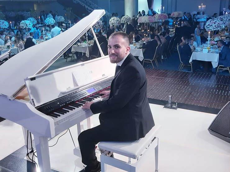 حسين قرعوني تطوع لتعليم البيانو لأبناء بيروت بعد ا