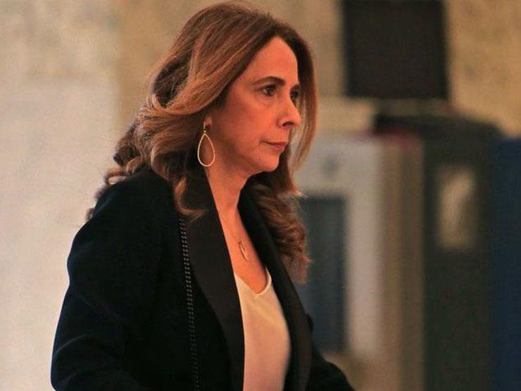 زينة عكر نائبة رئيس الوزراء وزيرة الدفاع اللبنانية