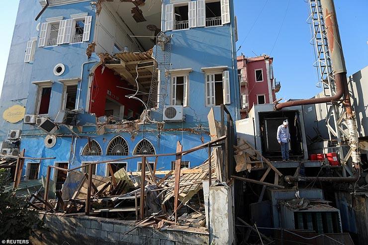 تدمير المباني في انفجار بيروت