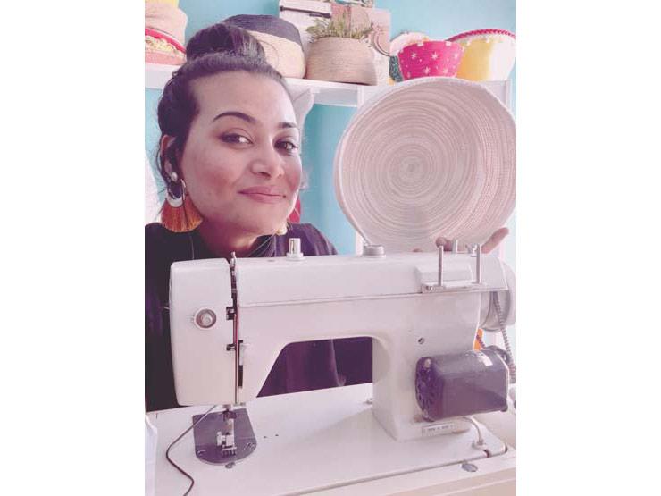 رانيا أحمد وصناعة المشغولات اليدوية من الحبال