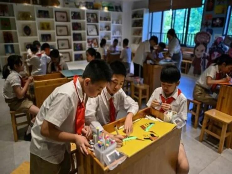 تلاميذ في أحد مدارس ووهان الصينية