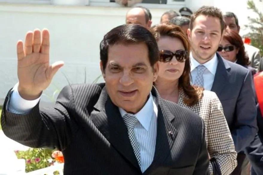  الرئيس التونسي السابق زين العابدين بن علي في السا