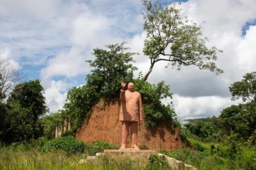 تمثال الرئيس الأسبق للكونغو الديموقراطية لوران ديز
