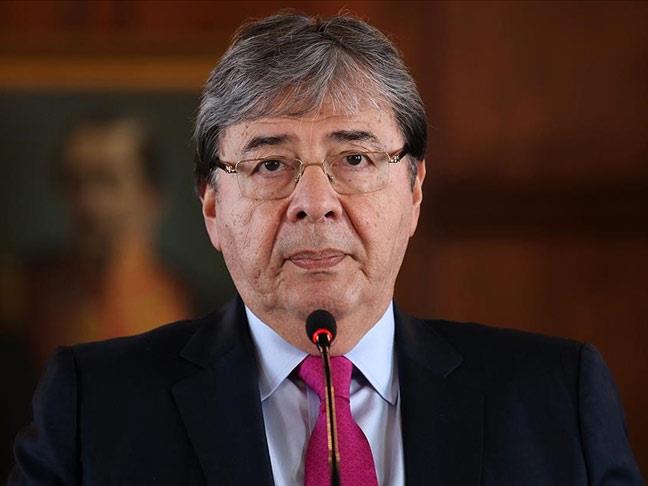 وزير الدفاع الكولومبي كارلوس هولميس تروخيو