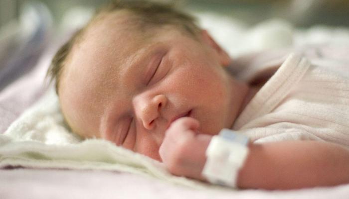 طفل حديث الولادة - صورة ارشيفية